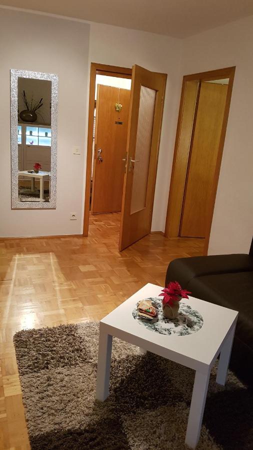 Ferien-& Monteurwohnung Koenen2 Nah Am Westfield Centro Oberhausen  Eksteriør billede